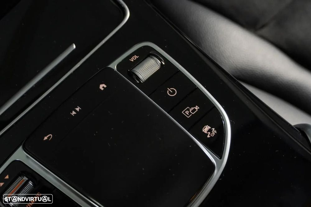 Mercedes-Benz GLC 220 - 30