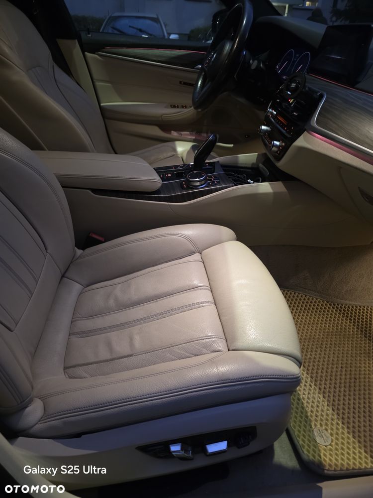 BMW Seria 5 540d xDrive Luxury Line - 23