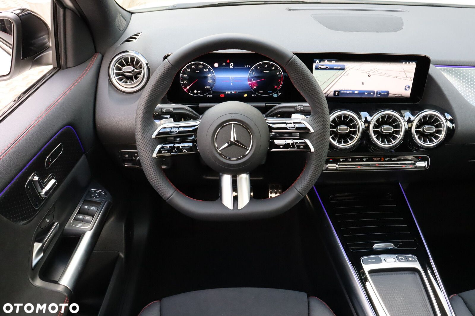 Mercedes-Benz GLA 200 AMG Line - 13