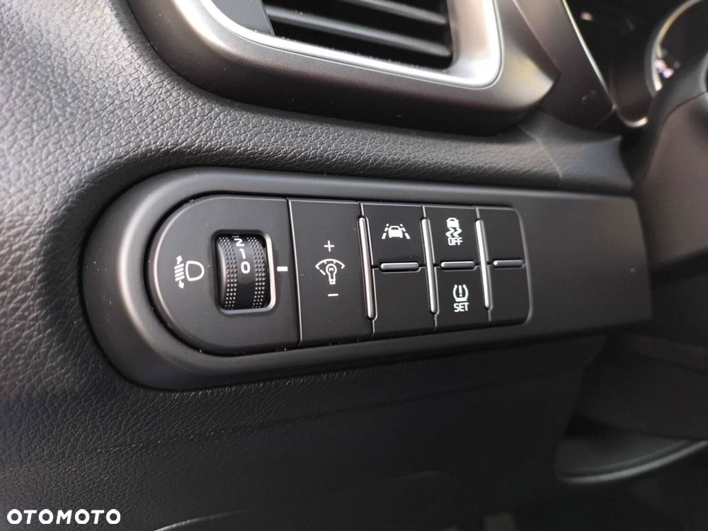 Kia XCeed 1.4 T-GDI L Business Line - 23