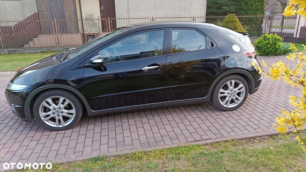 Honda Civic 1.8 Executive - 11