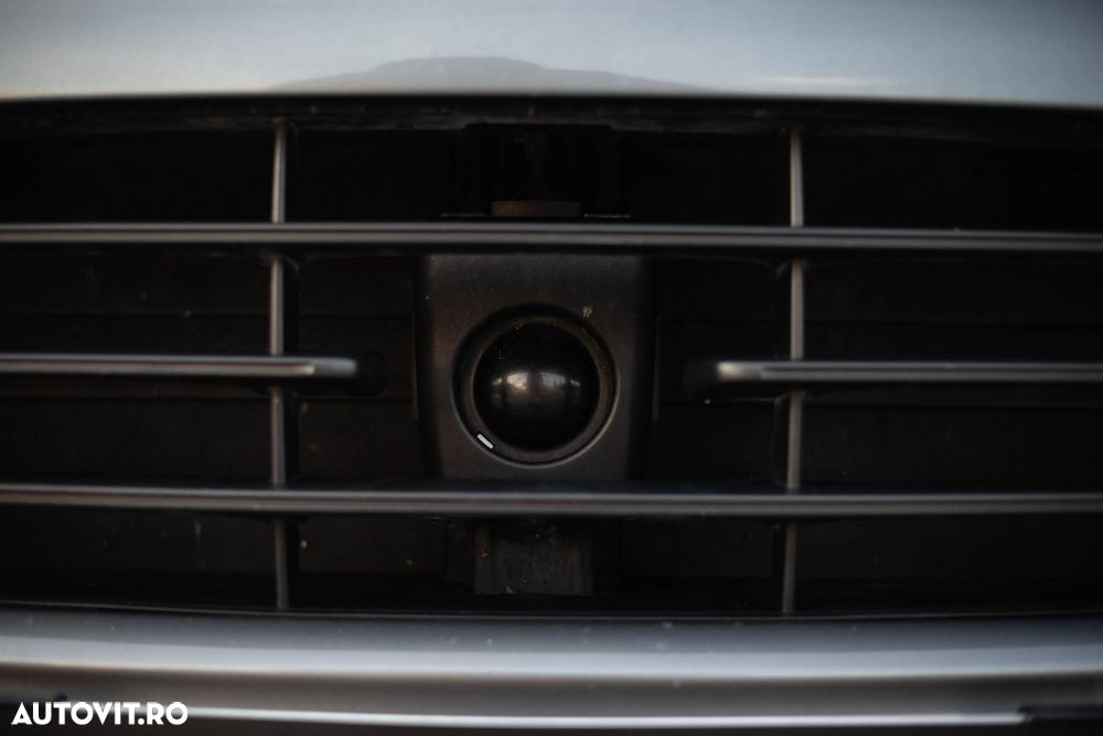 Porsche Cayenne - 9