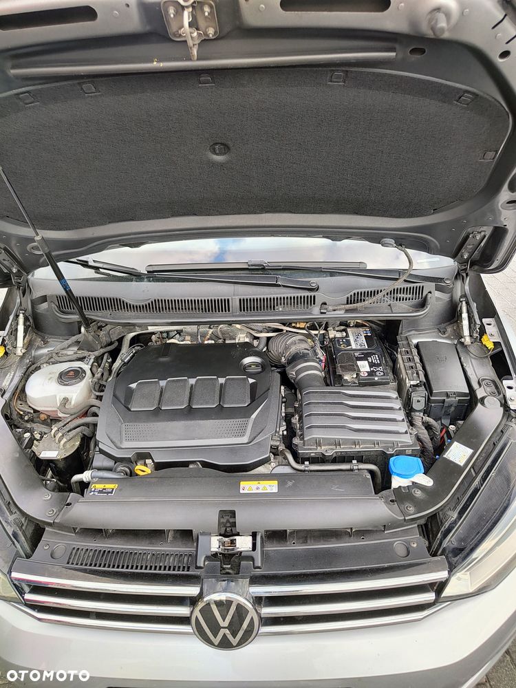 Volkswagen Touran - 3