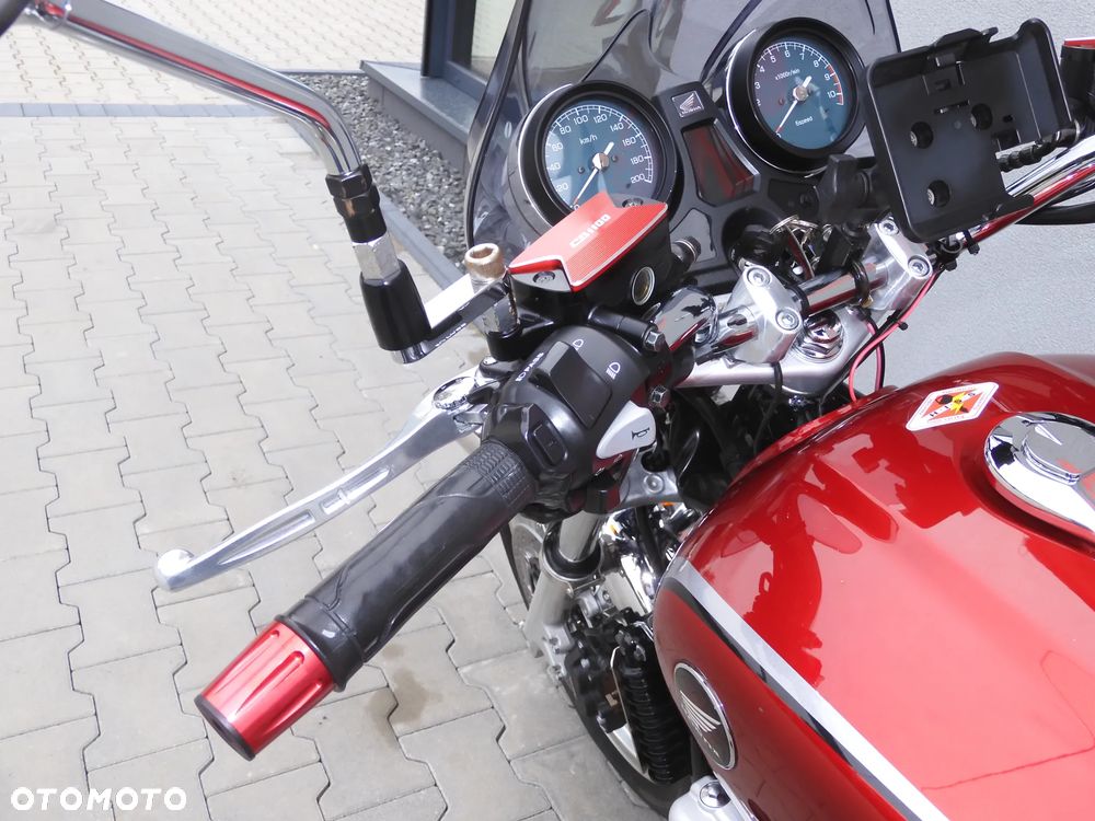 Honda CB - 23