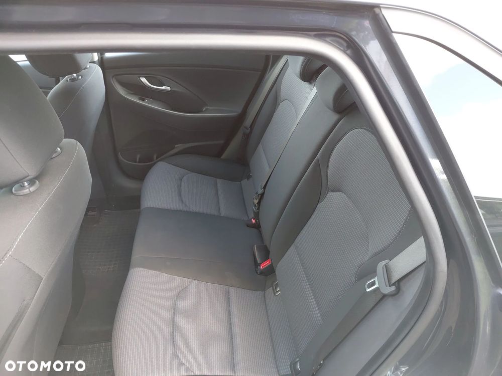 Hyundai i30 1.0 T-GDI Modern DCT - 16