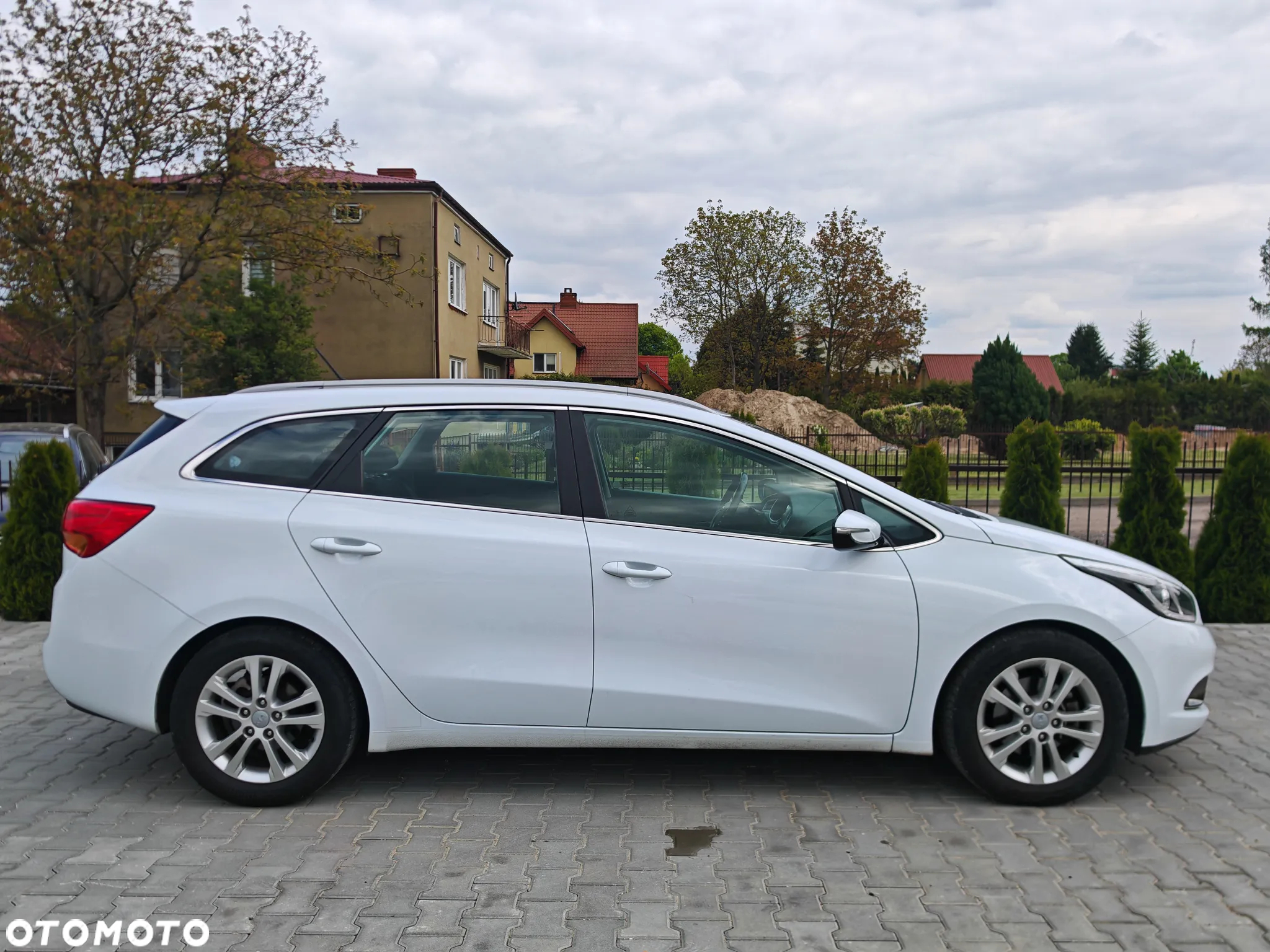 Kia Ceed 1.6 GDI SW Dream-Team Edition - 21