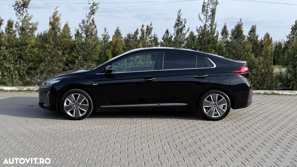 Hyundai IONIQ 1.6 GDI Premium - 3
