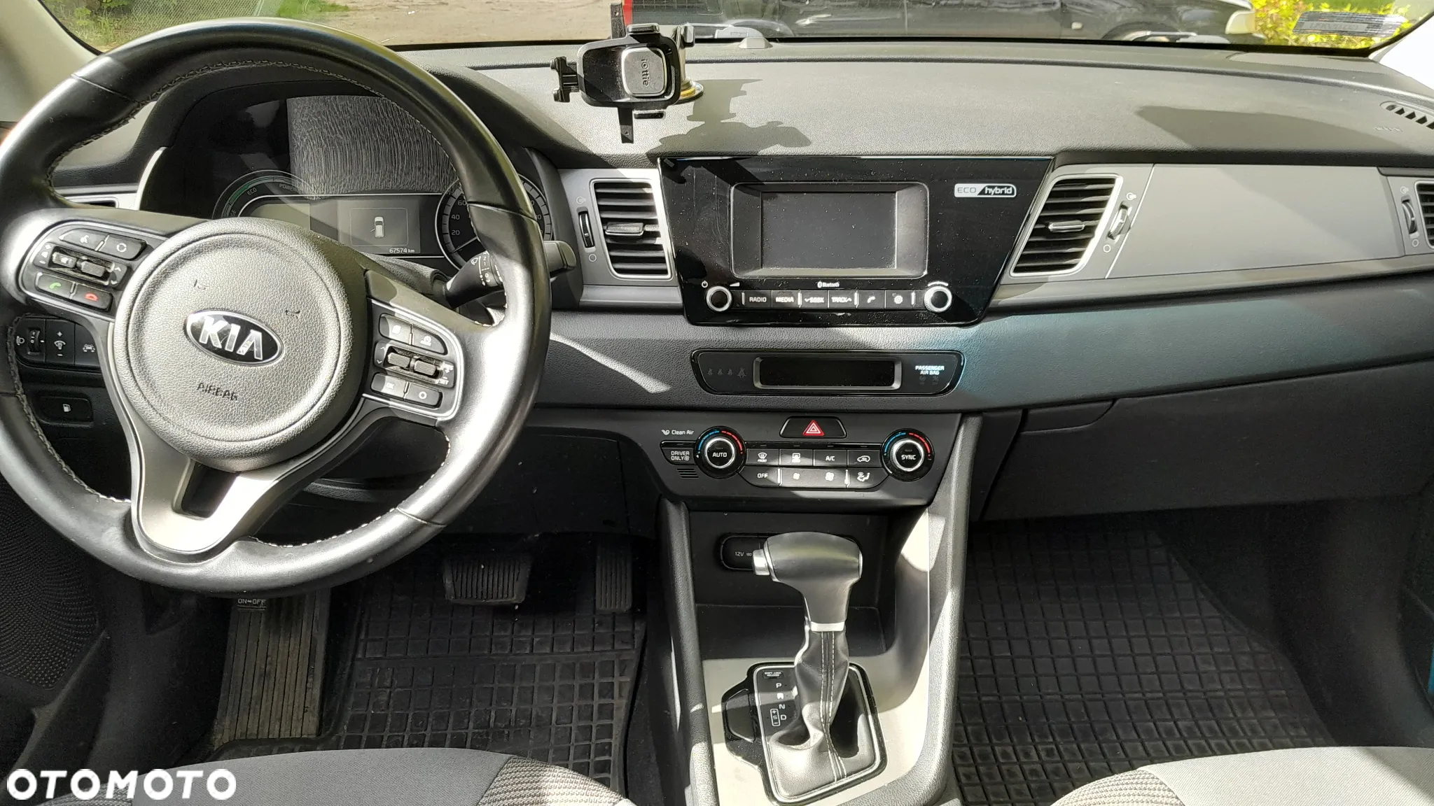 Kia Niro 1.6 GDI Hybrid M - 12