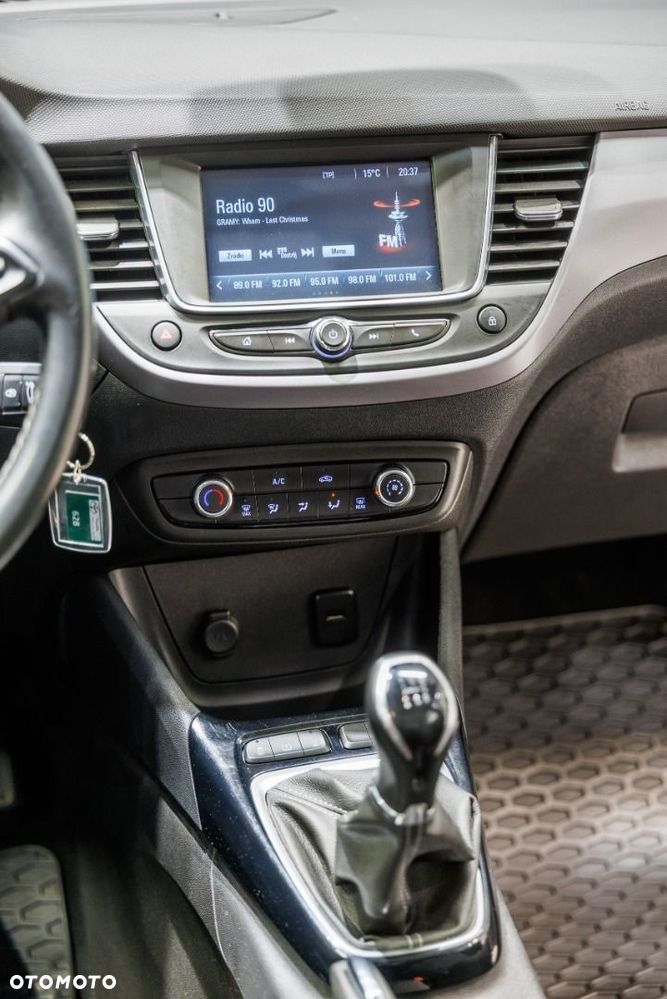 Opel Crossland X - 26