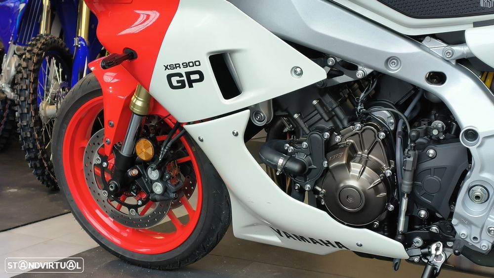 Yamaha XSR 900GP - 10