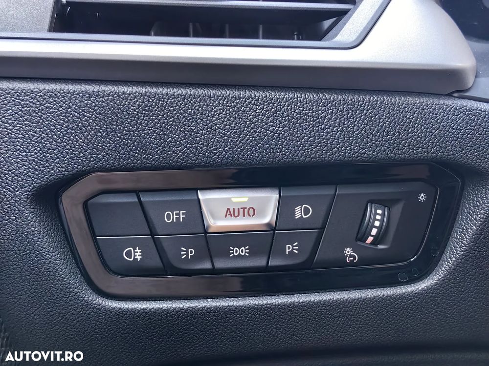 BMW Seria 3 330e iPerformance Advantage - 31
