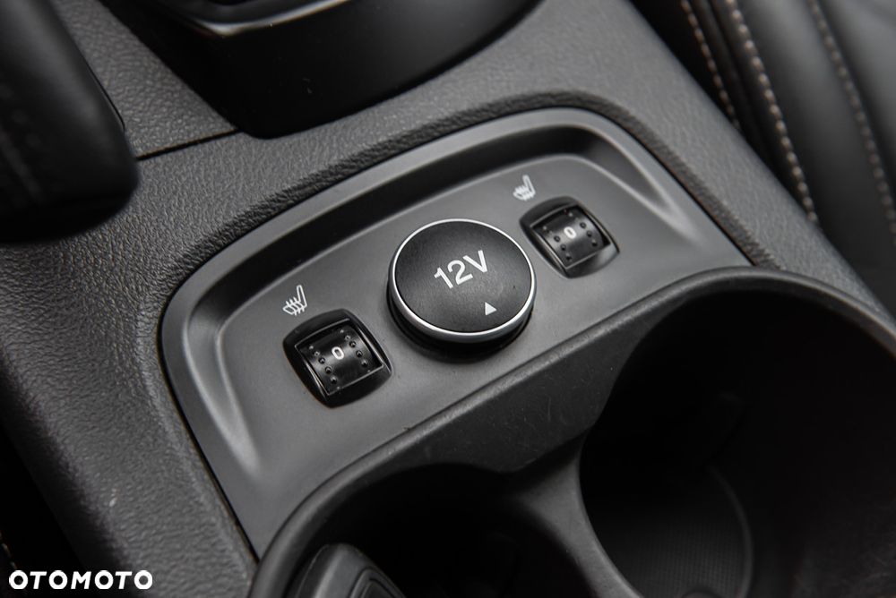 Ford Focus 2.0 EcoBoost ST - 27