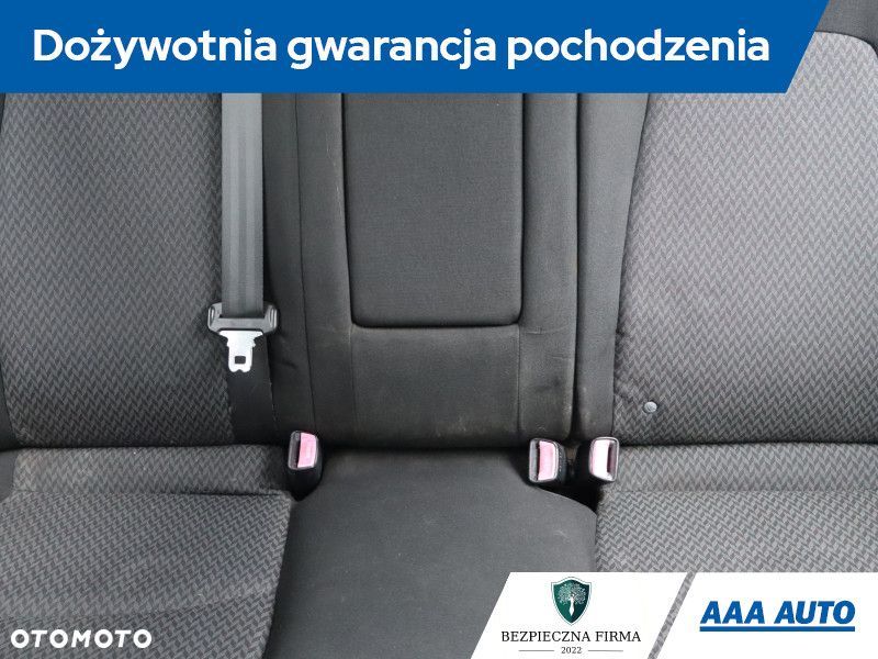 Kia Ceed - 12