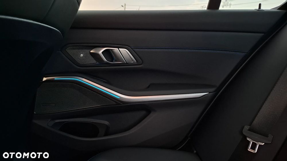 BMW Seria 3 320d xDrive mHEV M Sport - 22