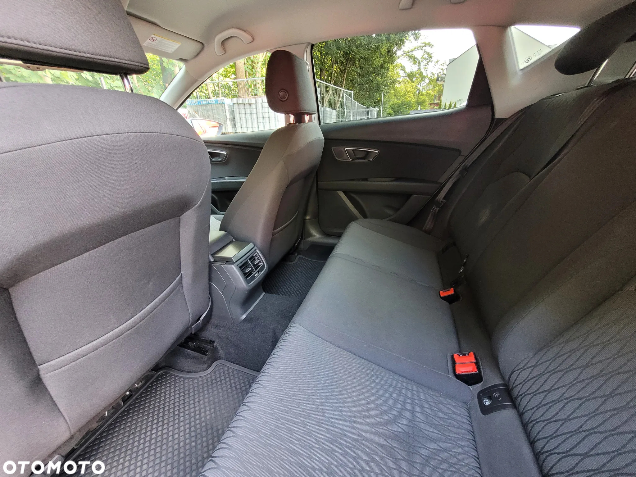 Seat Leon 1.2 TSI Style S&S DSG - 23