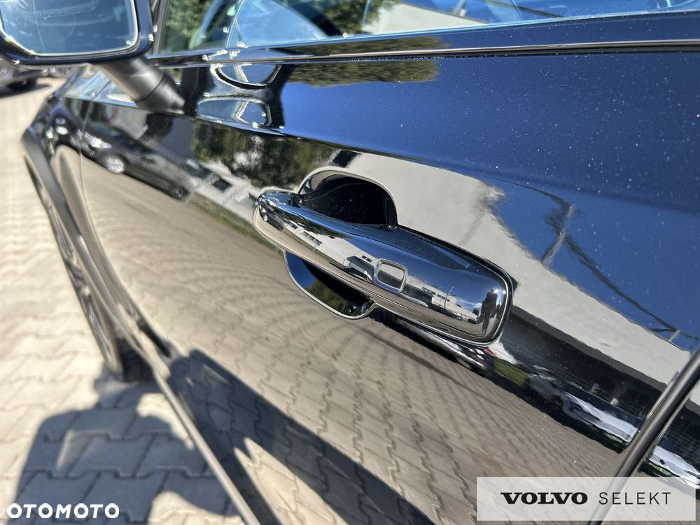 Volvo V90 Cross Country - 34