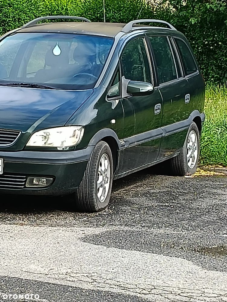 Opel Zafira 1.6 16V Comfort - 3