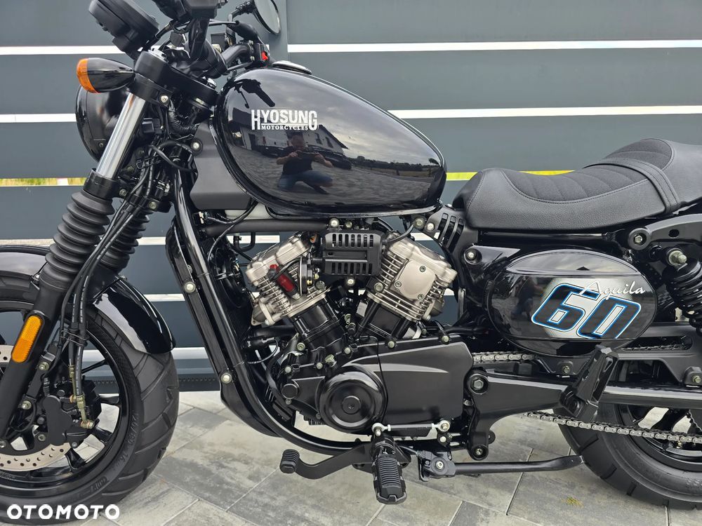 Hyosung GV - 9