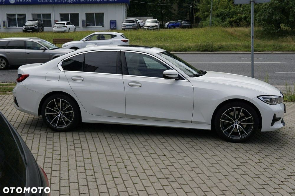 BMW Seria 3 330i xDrive - 8
