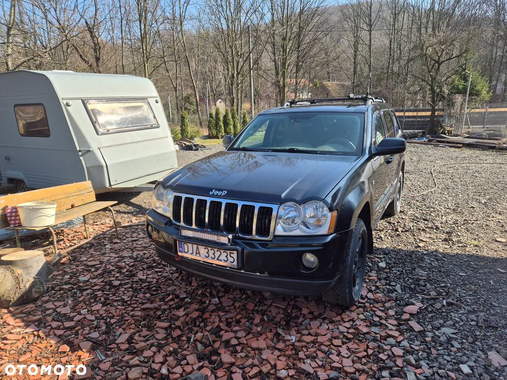 Jeep Grand Cherokee - 15