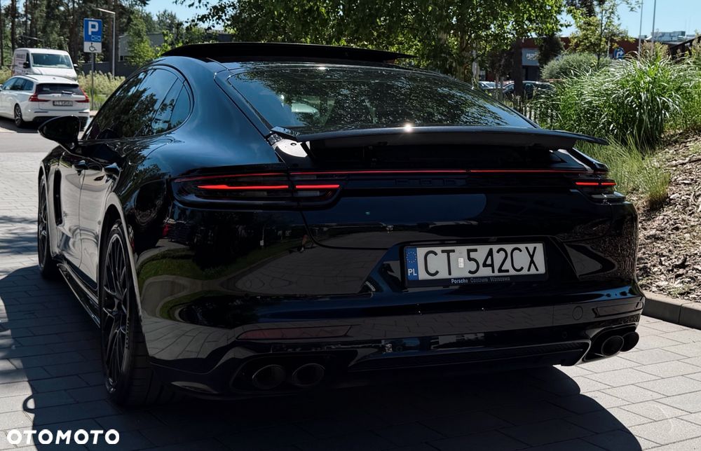 Porsche Panamera 4 E-Hybrid 10 Years Edition - 7