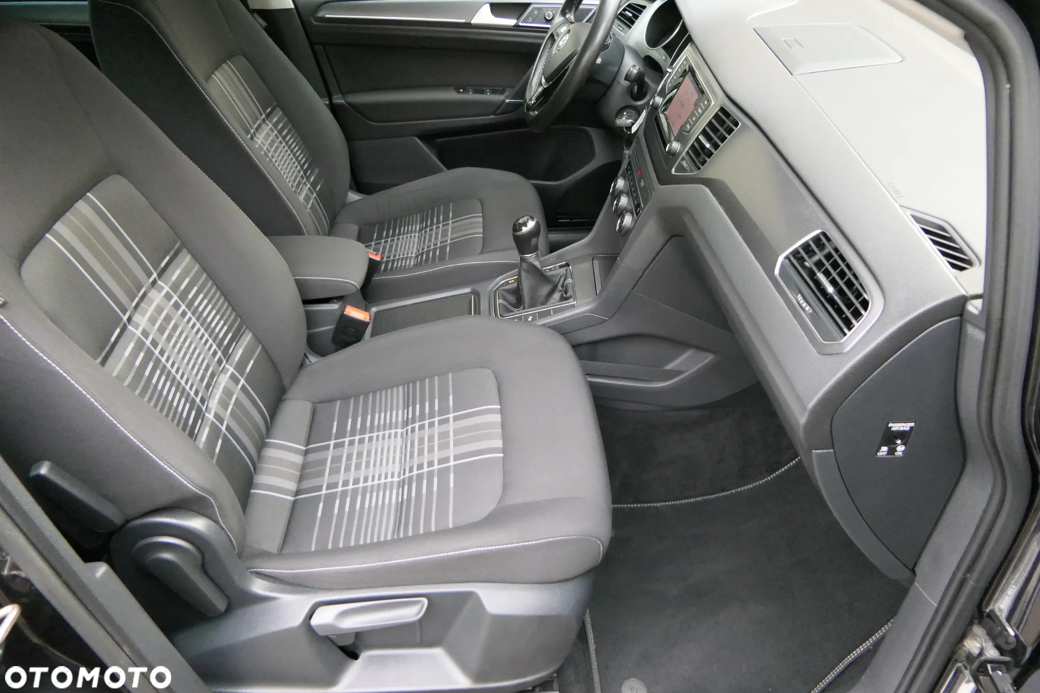 Volkswagen Golf Sportsvan VII SV 1.6 TDI BMT Highline - 24