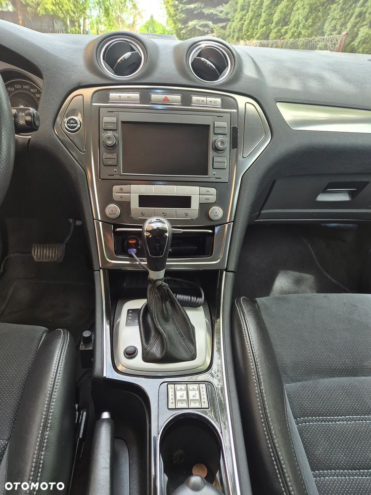 Ford Mondeo - 24