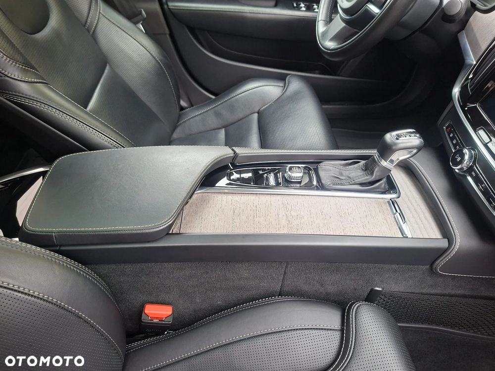 Volvo S90 T6 AWD Inscription - 33