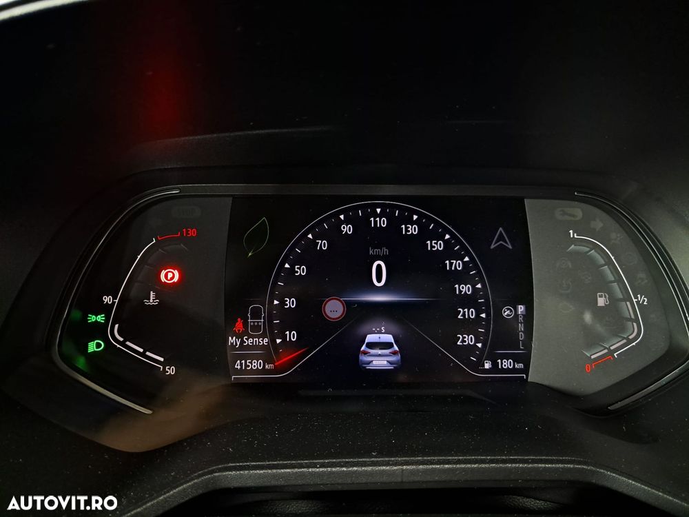 Renault Clio V TCe 90 CVT Techno - 17