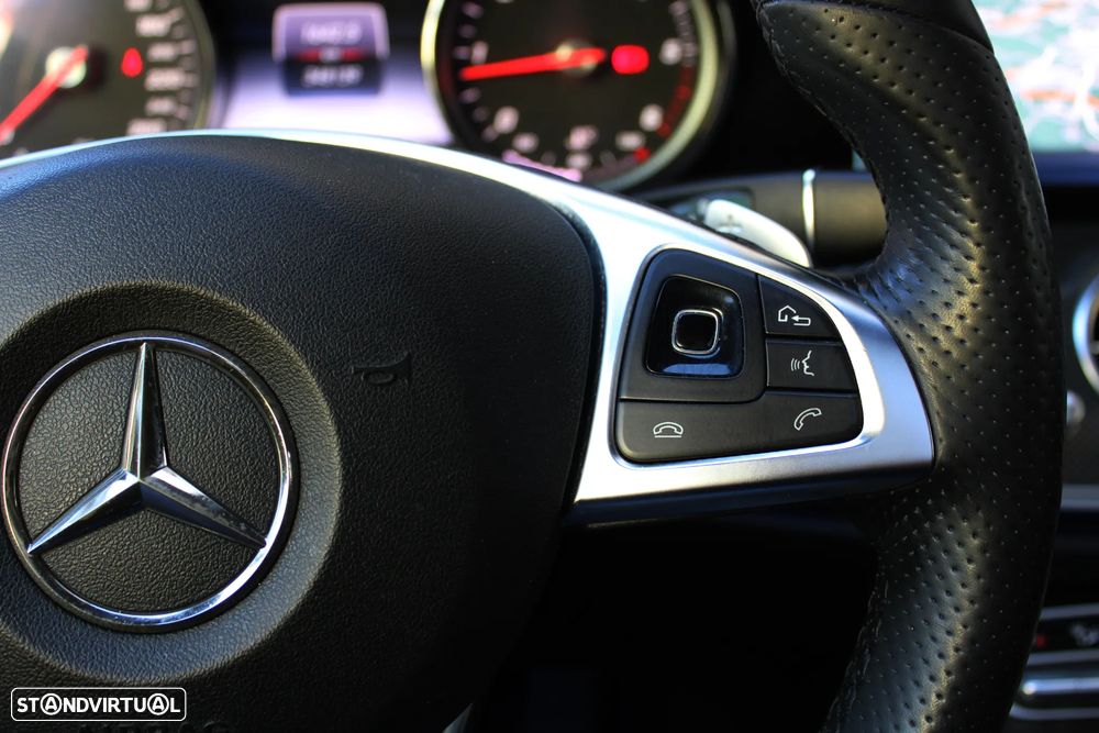 Mercedes-Benz E 220 d 4Matic 9G-TRONIC AMG Line - 37