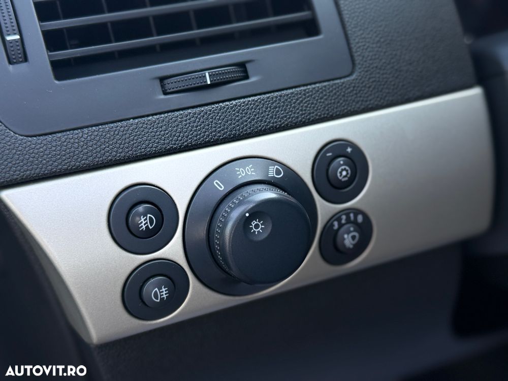 Opel Astra Caravan 1.6 16V Comfort - 17