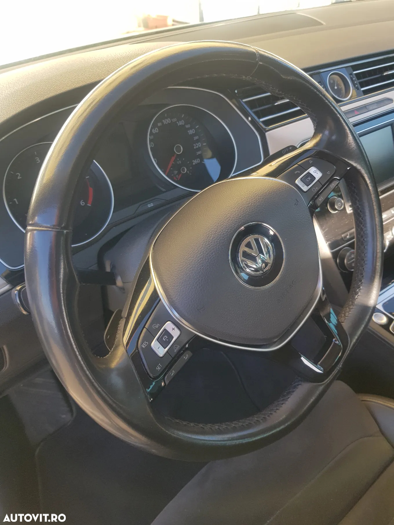 Volkswagen Passat Variant 2.0 TDI DSG Comfortline - 3