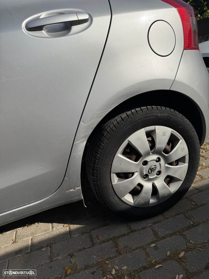 Toyota Yaris 1.4 D-4D - 10