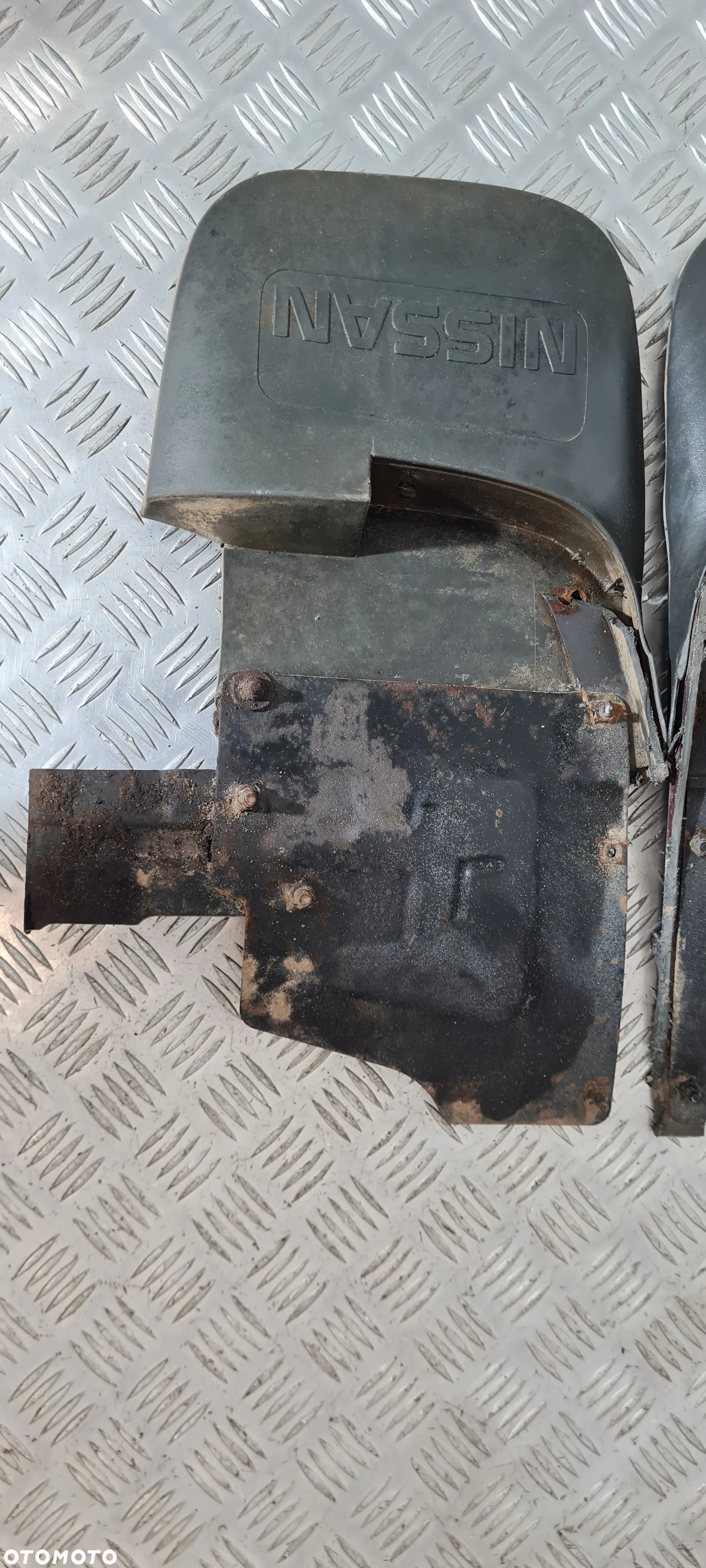 Nissan Terrano II Chlapacz Lewy Prawy Przód Tył - 9