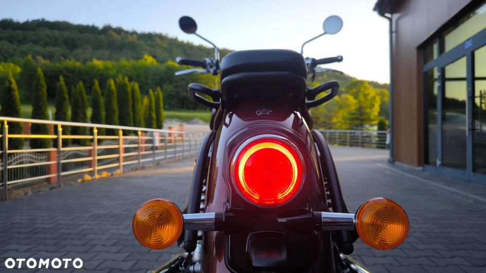 Royal Enfield Classic - 22