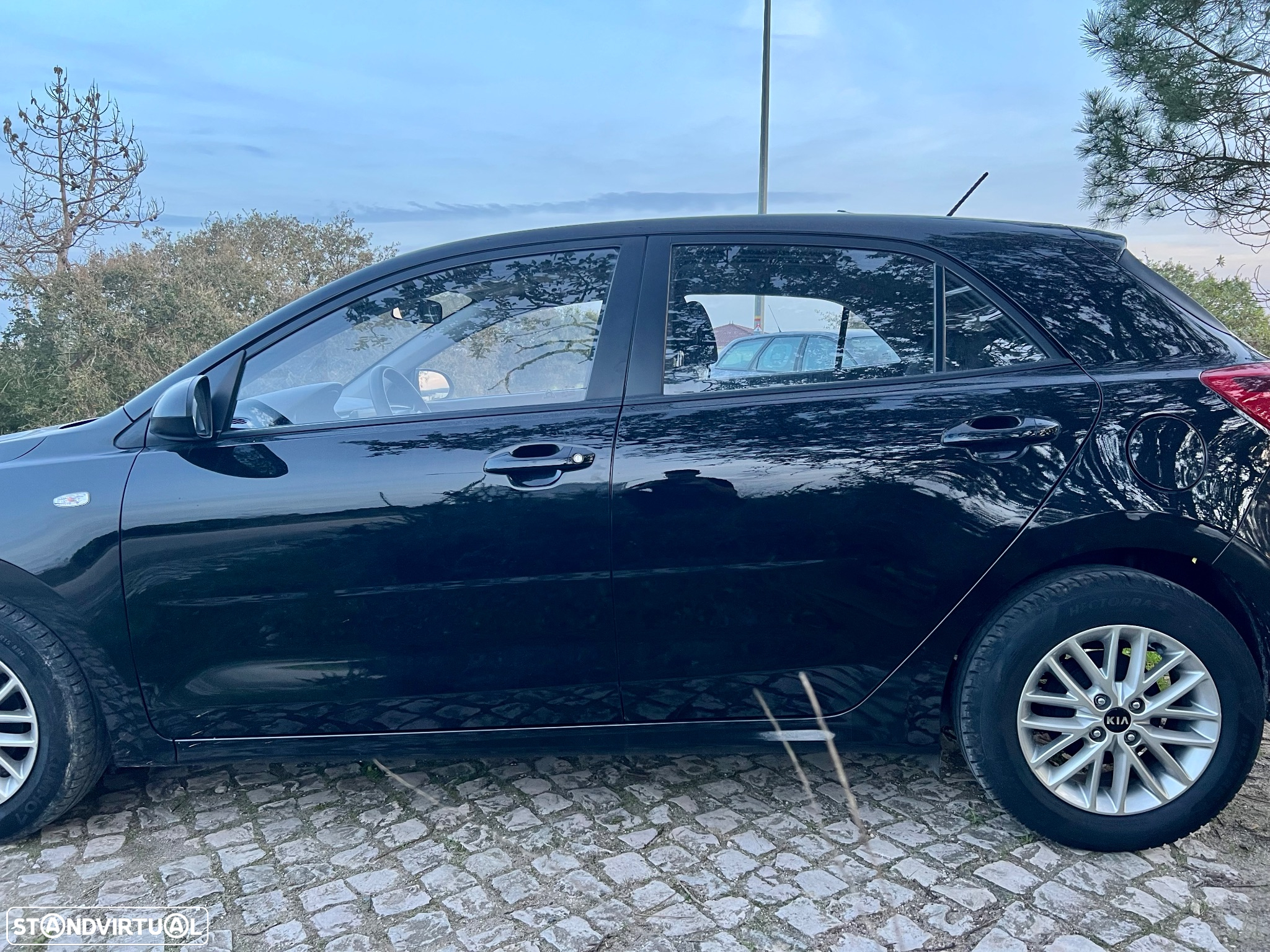 Kia Rio - 7