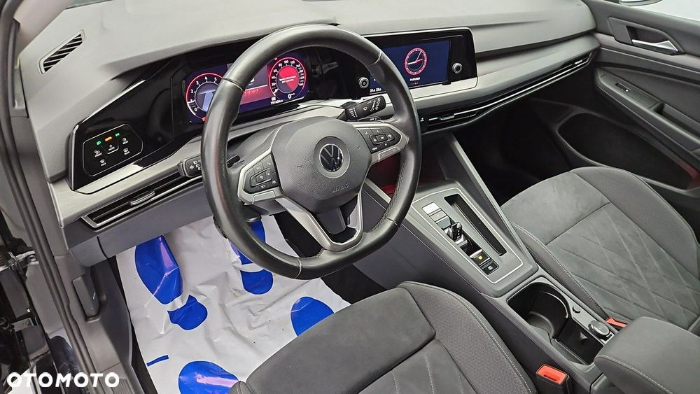 Volkswagen Golf - 9