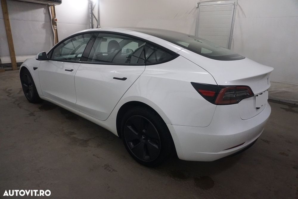 Tesla Model 3 Langstreckenbatterie Allradantrieb Dual Motor - 3