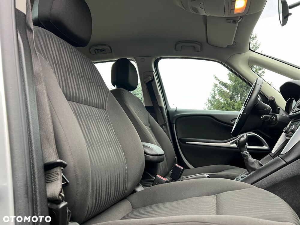 Opel Zafira 1.4 T Cosmo - 16