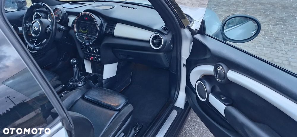 MINI Cooper 60 Years Chili - 27