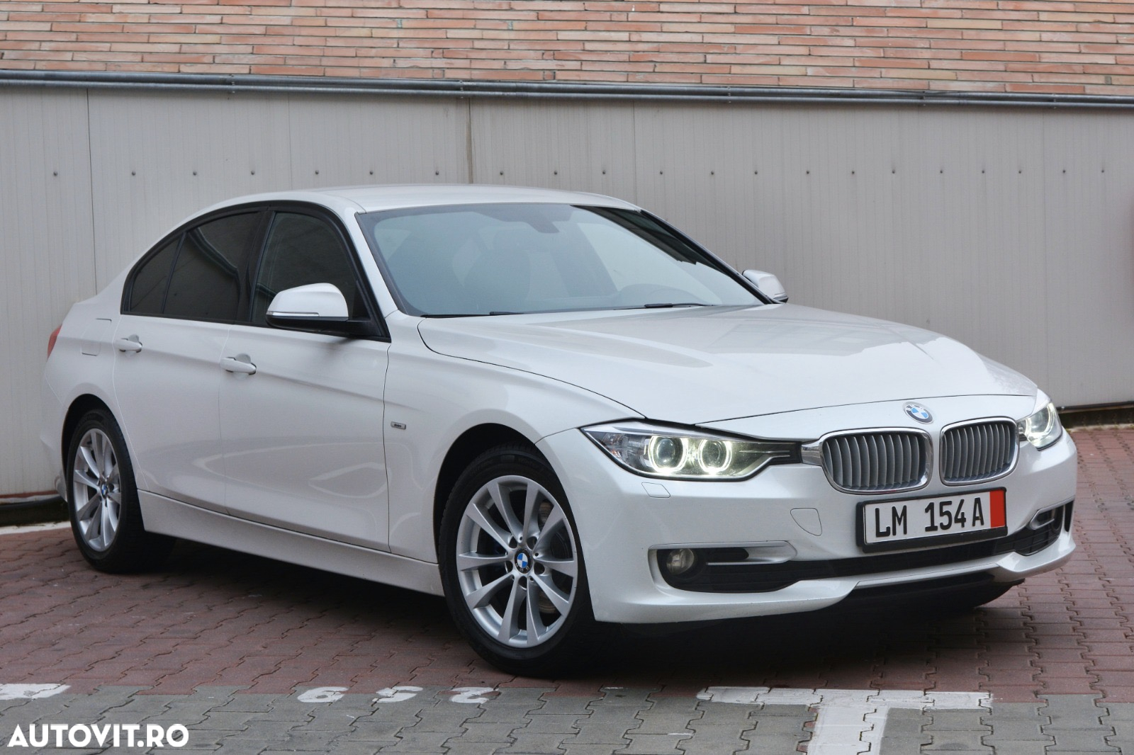 BMW Seria 3 320d xDrive Sport-Aut. Modern Line - 2