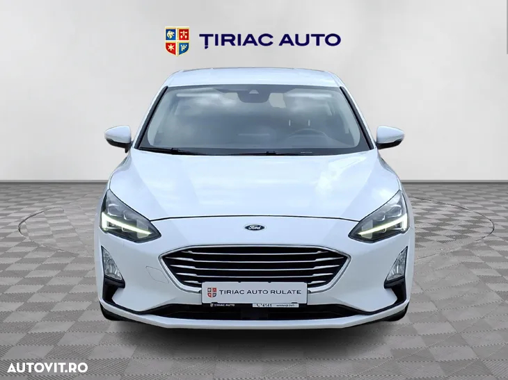 Ford Focus 1.5 TDCi Powershift Titanium - 9