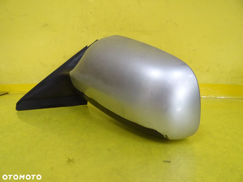 LUSTERKO ELEKTRYCZNE LEWE AUDI A4 B5 LIFT 5PIN LY7W NR208 - 2