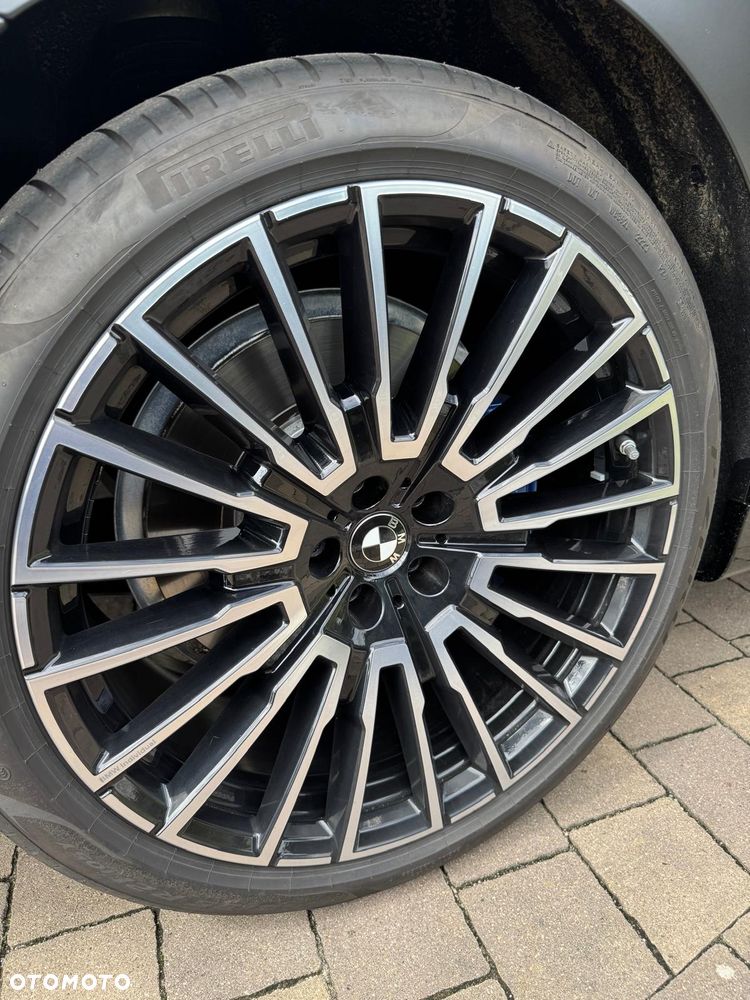 BMW Seria 7 740d xDrive mHEV Nero Lusso Edition sport - 10