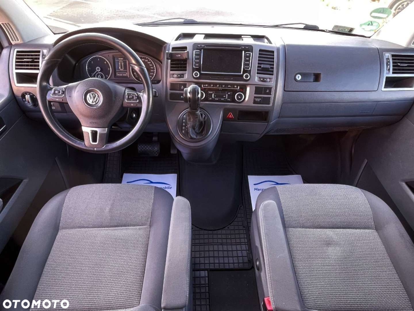 Volkswagen Caravelle - 21