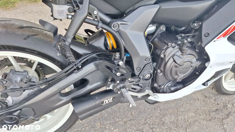 Yamaha R7 - 23