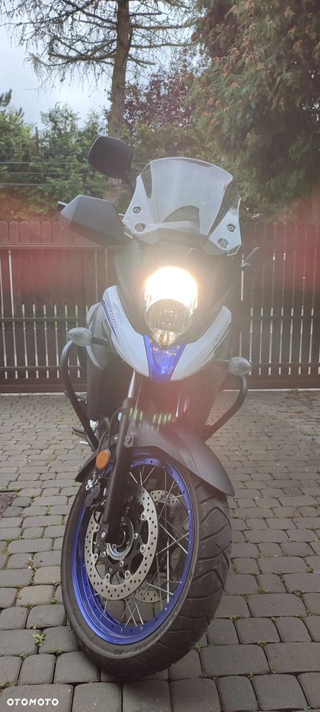 Suzuki V-STROM - 10