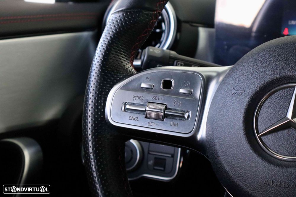 Mercedes-Benz CLA 250 e Shooting Brake AMG Line - 15