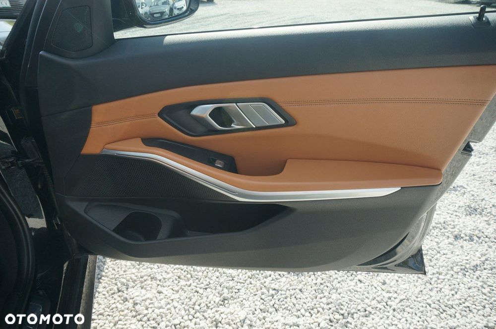 BMW Seria 3 - 26