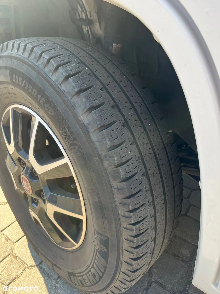 KNAUS LIVE WAVE - 26